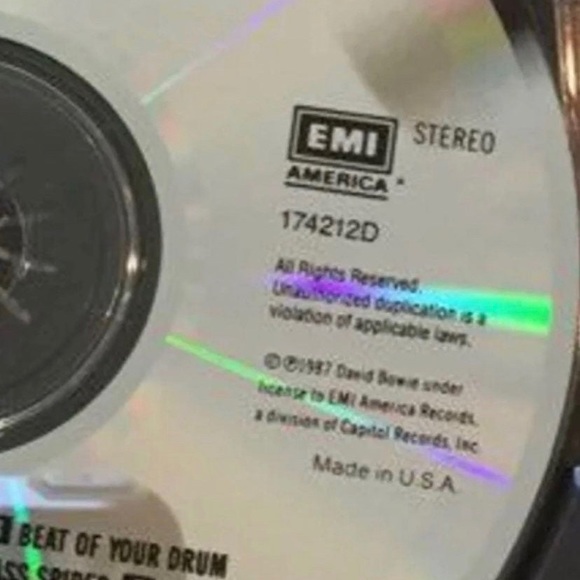 David Bowie Music cd - Picture 2 of 2